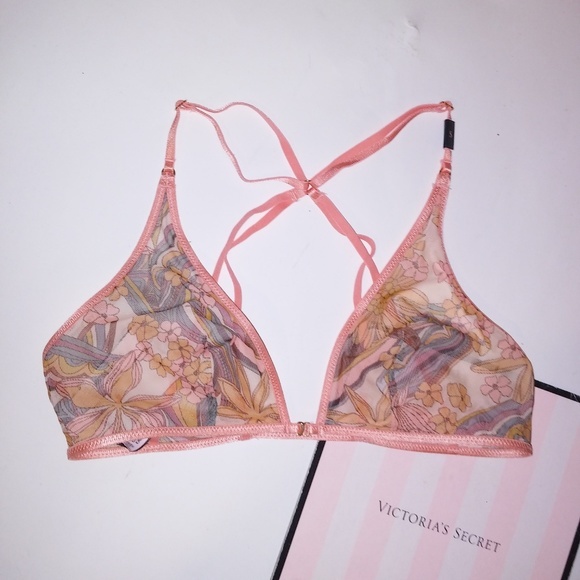 2/$25 Victoria Secret Bralette‎ - Picture 1 of 8